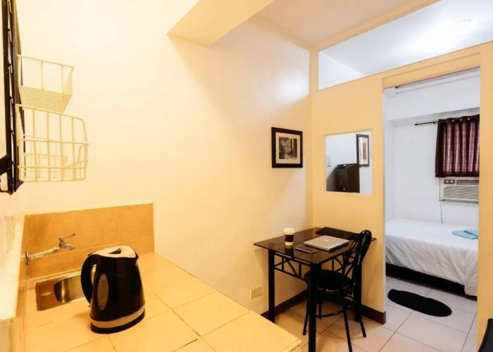 OYO 859 City Stay Inns Pasong Tamo (Vaccinated Staff)