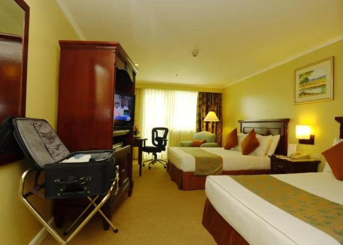 Oxford Suites Makati