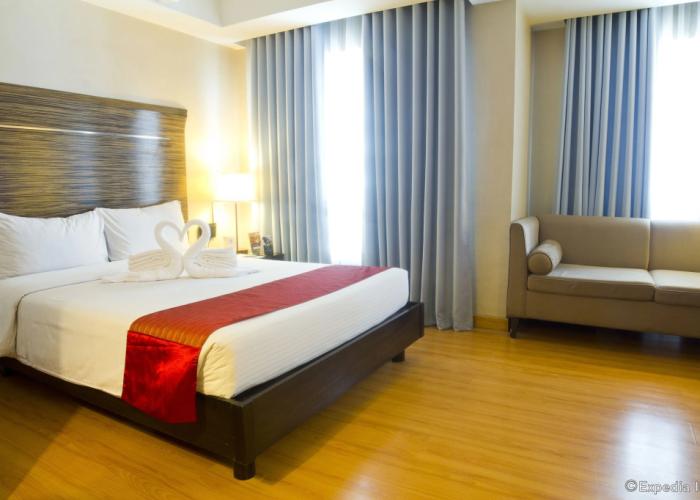 Lancaster Hotel by Central Flats