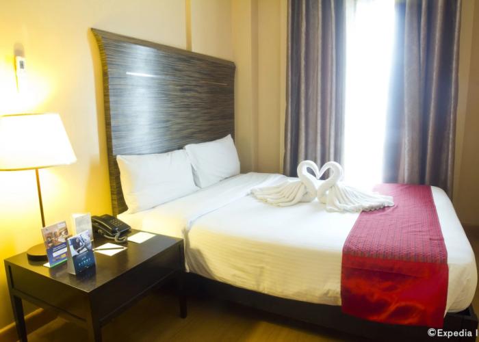Lancaster Hotel by Central Flats