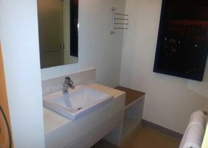 Go Hotels Otis-Manila – Multi-Use Hotel