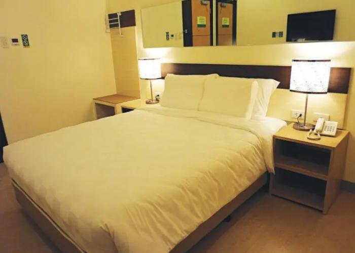 Go Hotels Otis-Manila – Multi-Use Hotel