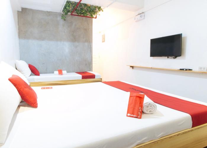 RedDoorz Plus @ Boni Avenue Mandaluyong