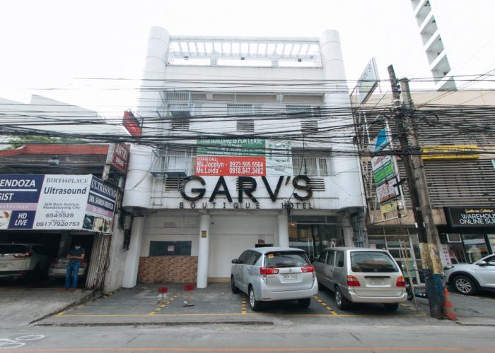 RedDoorz Plus @ Boni Avenue Mandaluyong