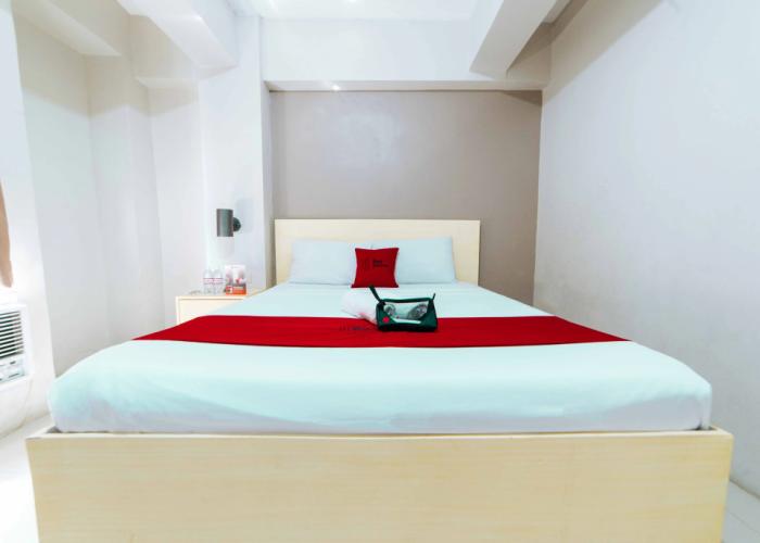 RedDoorz @ Samat Mandaluyong
