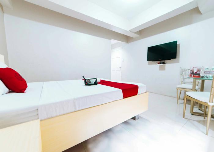 RedDoorz @ Samat Mandaluyong