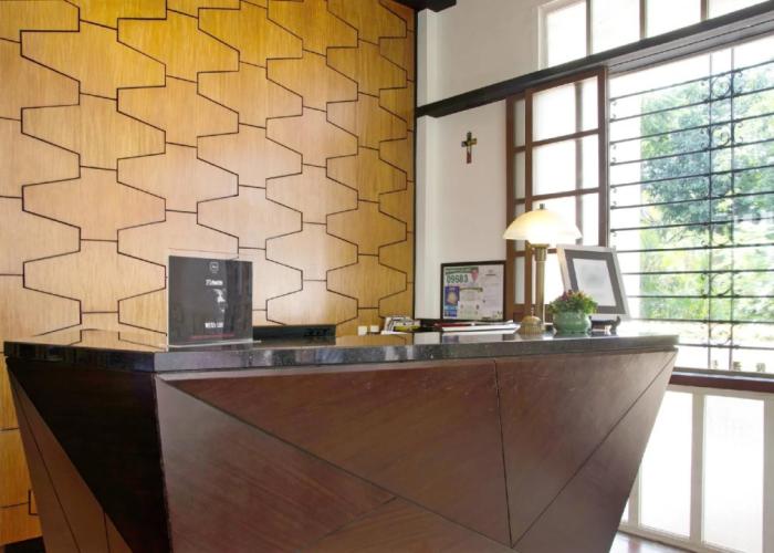 The Henry Hotel Manila
