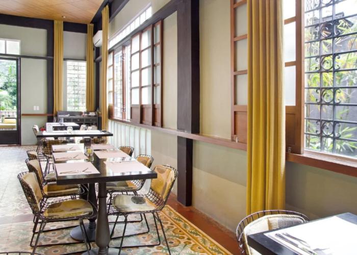 The Henry Hotel Manila