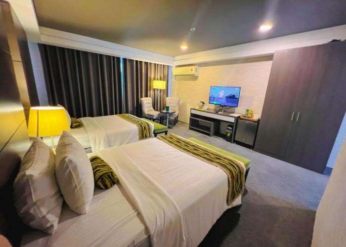 88 Courtyard Hotel