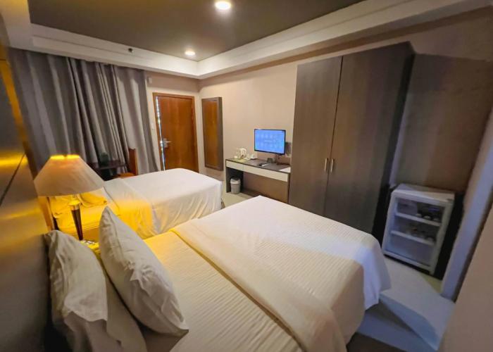 88 Courtyard Hotel