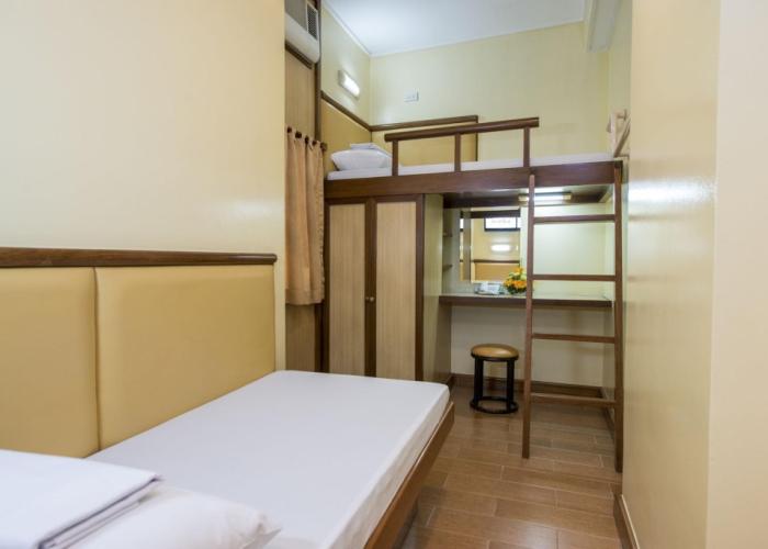 Kabayan Hotel