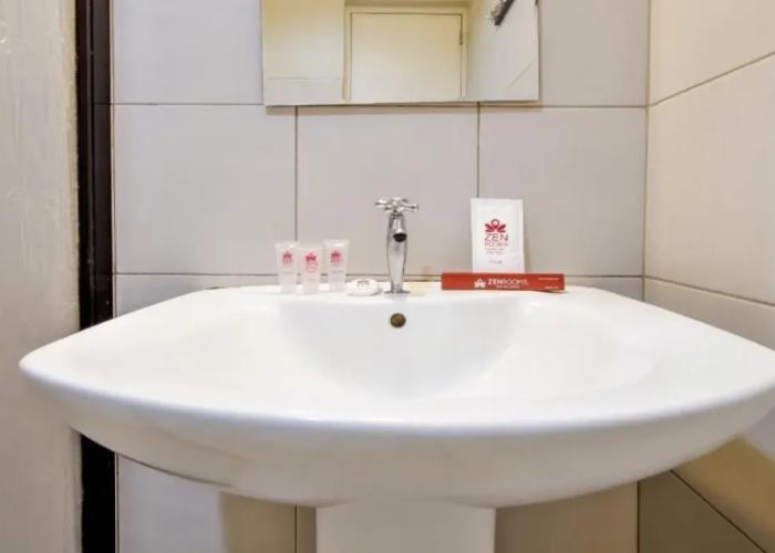 Asiatel Airport Hotel