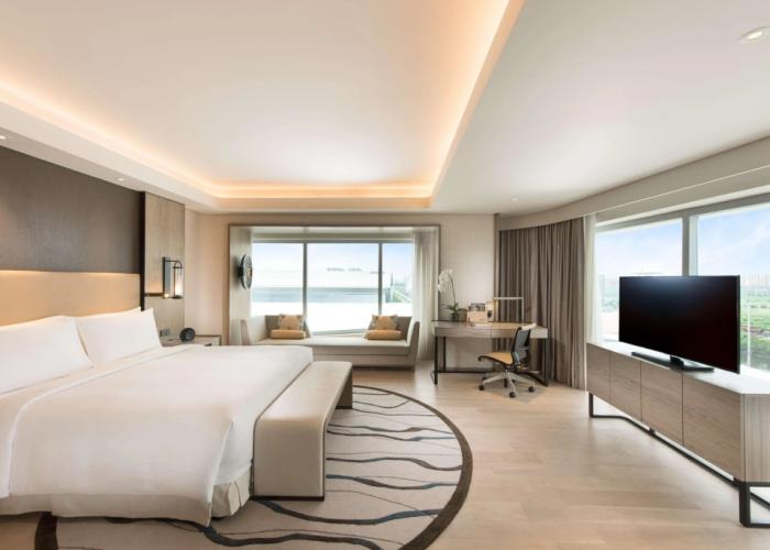 Conrad Manila