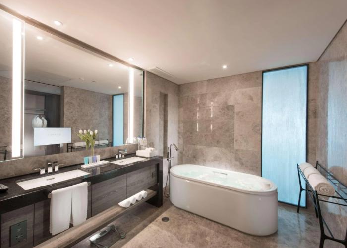 Conrad Manila