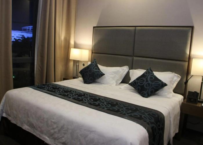 Golden Phoenix Hotel - Manila