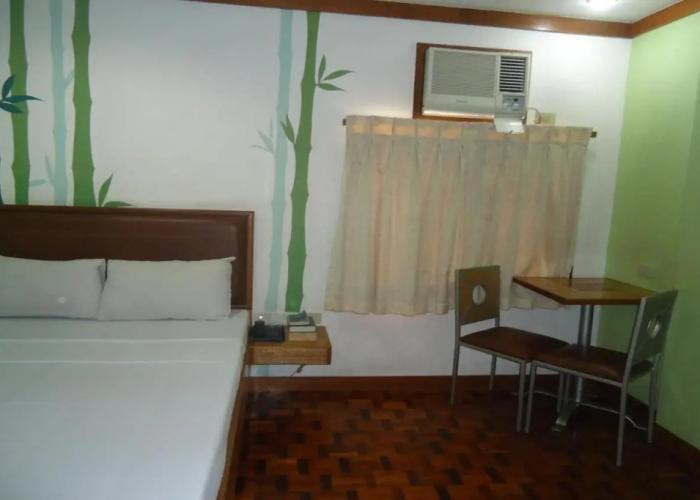 Park Bed and Breakfast Hotel Pasay