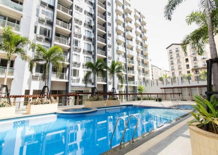 One Palm Tree Apartments