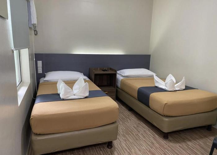 DG Budget Hotel Salem