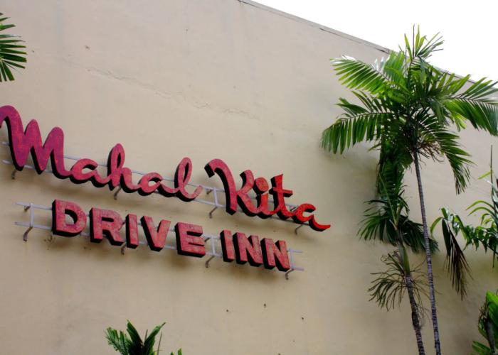 Mahal Kita Drive Inn