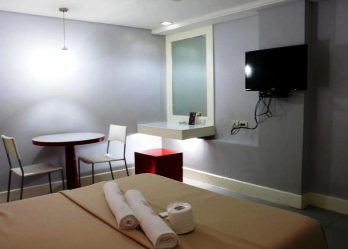 New Winston Hotel