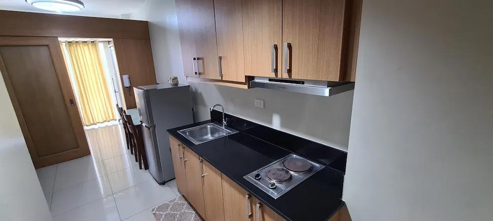 фото CondoDeal at Shell Residences Moa Pasay