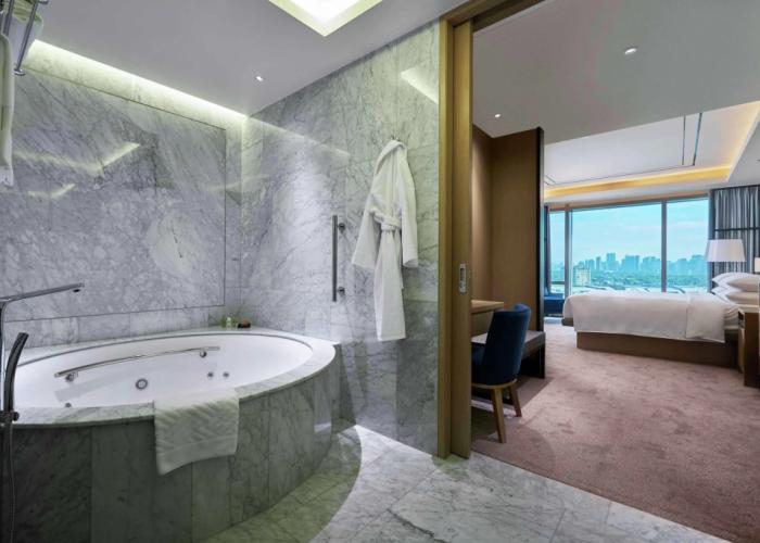 Hilton Manila