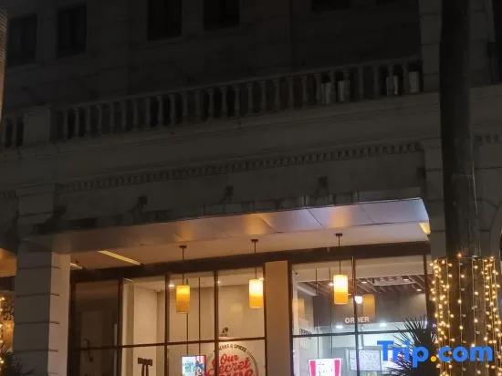 Henry's Newport