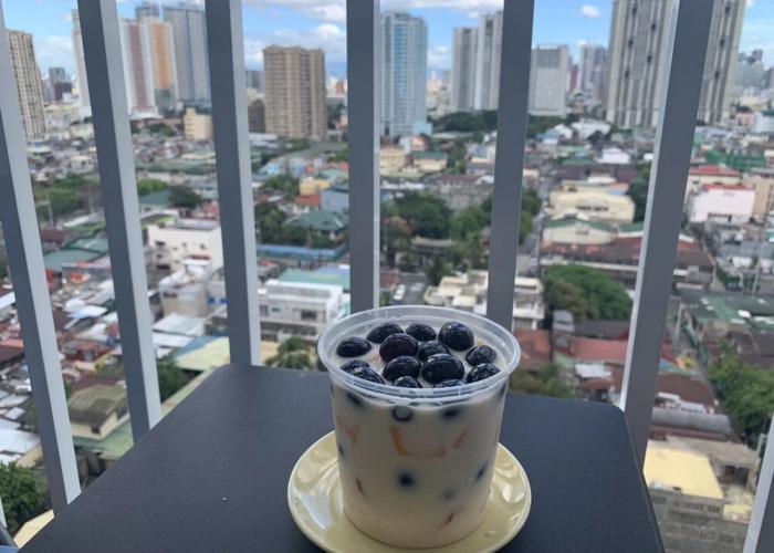 Condo Unit With Balcony in Manila