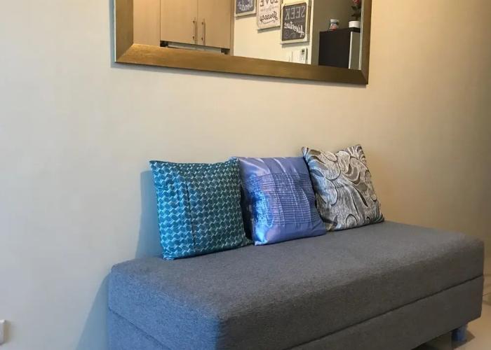 Condo Unit With Balcony in Manila