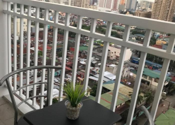 Condo Unit With Balcony in Manila
