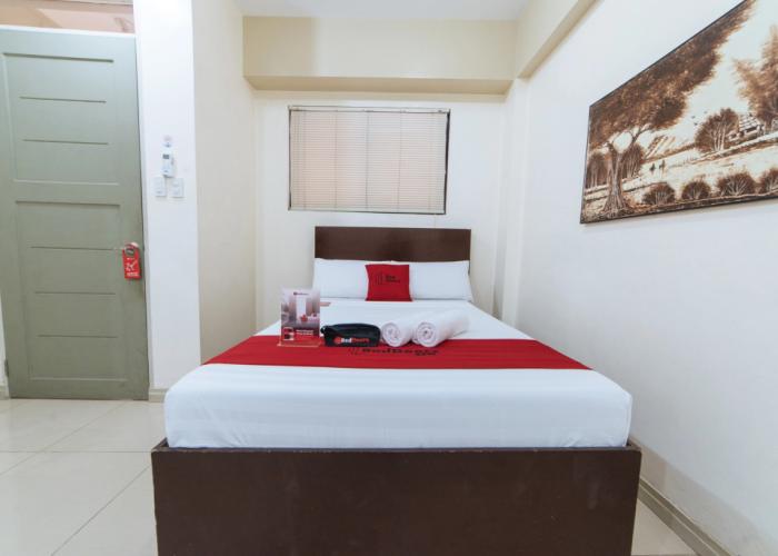 RedDoorz near Pasay Taft