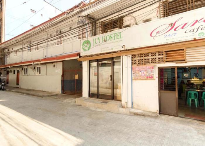 RedDoorz near OWWA Pasay