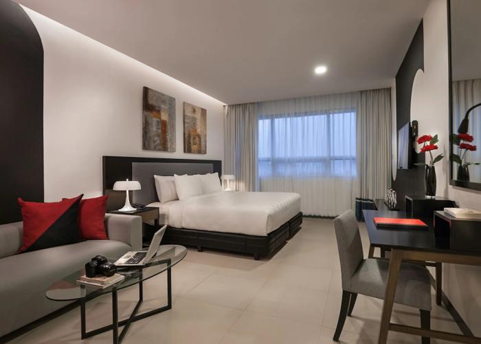 Summit Hotel Magnolia
