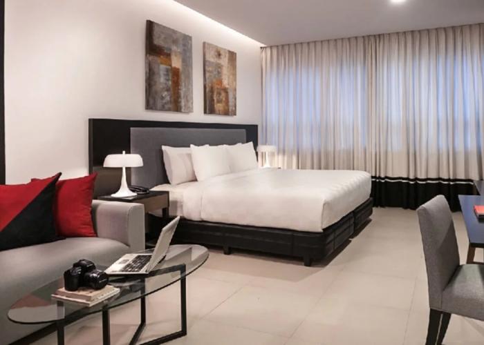 Summit Hotel Magnolia