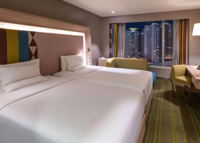 Novotel Manila Araneta City Hotel