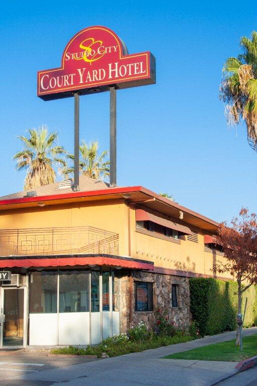 Studio City Court Yard Hotel