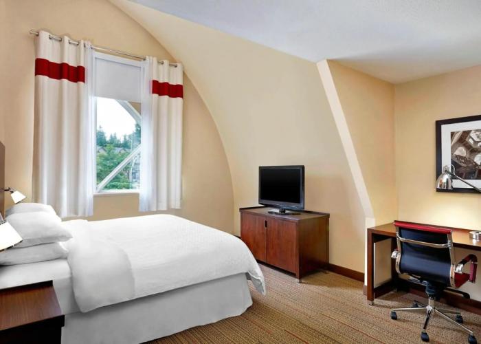 Four Points by Sheraton Surrey