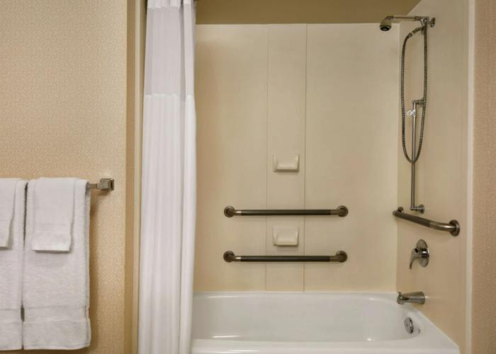 Hampton Inn & Suites by Hilton Langley-Surrey