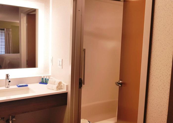 Holiday Inn Express & Suites Surrey by IHG