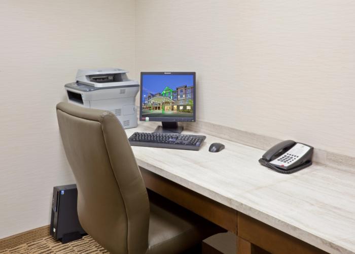 Holiday Inn Hotel & Suites Surrey East Cloverdale by IHG