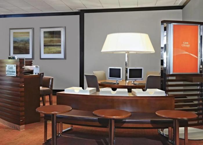 Sheraton Vancouver Guildford Hotel