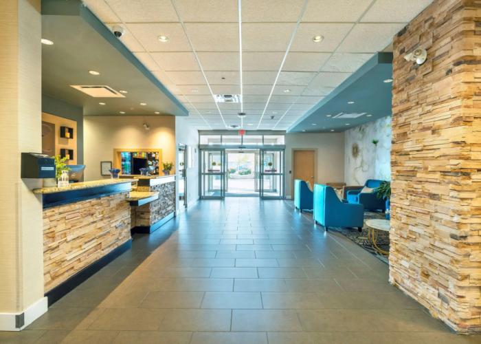 Comfort Inn & Suites Surrey