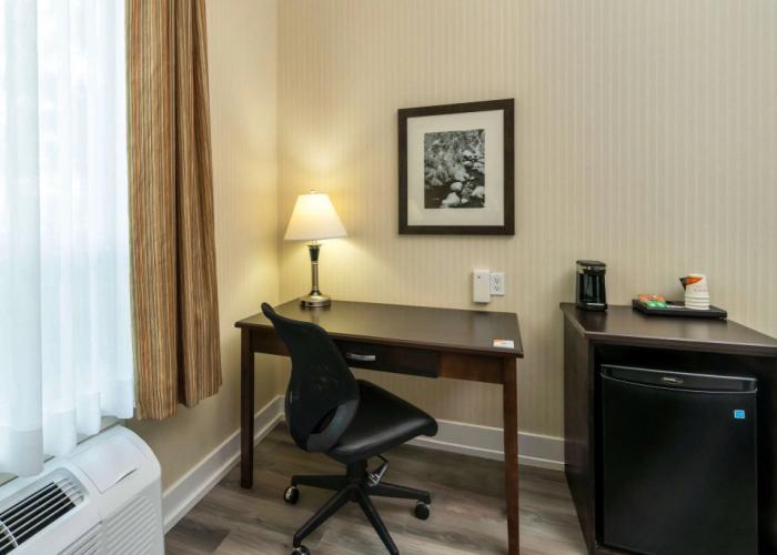 Comfort Inn & Suites Surrey