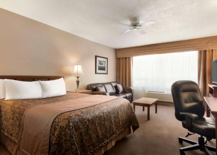 Travelodge by Wyndham Simcoe