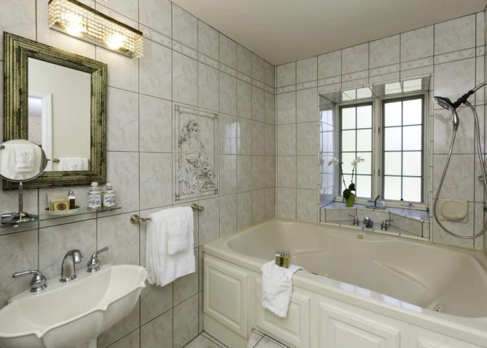 Mirabelle Inn and Restaurant