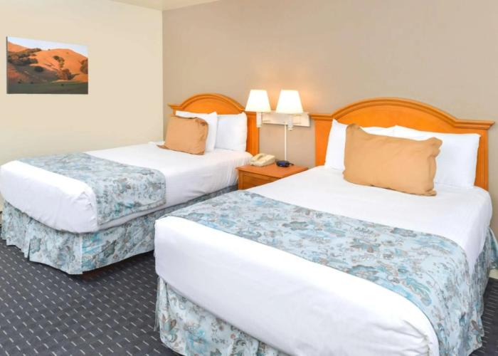 Svendsgaard's Danish Lodge Americas Best Value Inn