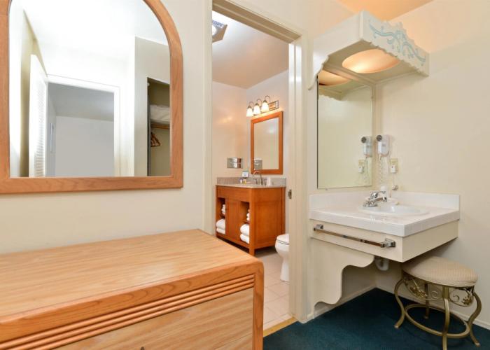 Svendsgaard's Danish Lodge Americas Best Value Inn