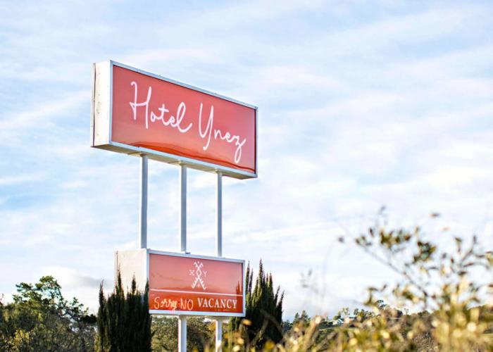 Hotel Ynez
