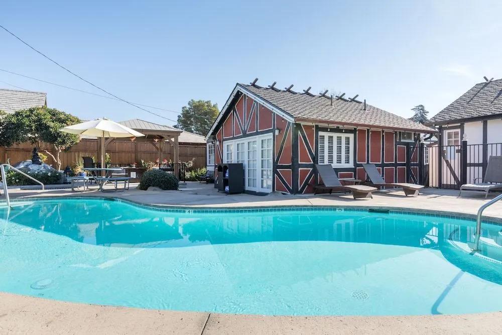 фото Solvang Inn and Cottages