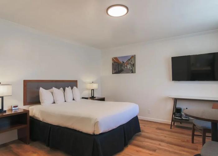 Solvang Inn and Cottages